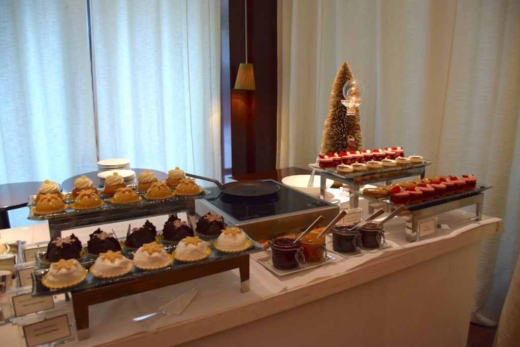 New Year brunch at Le Royal Monceau - Pierre Hermé desserts buffet