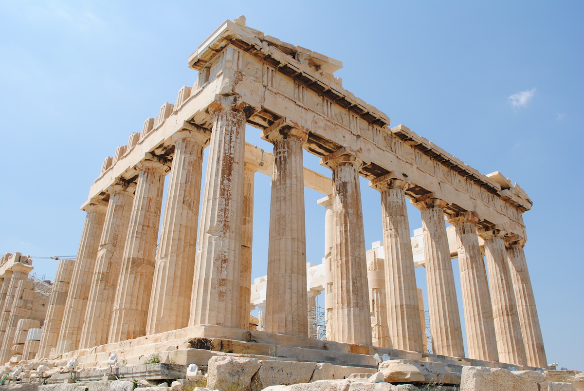 5 Reasons to Retire to Greece